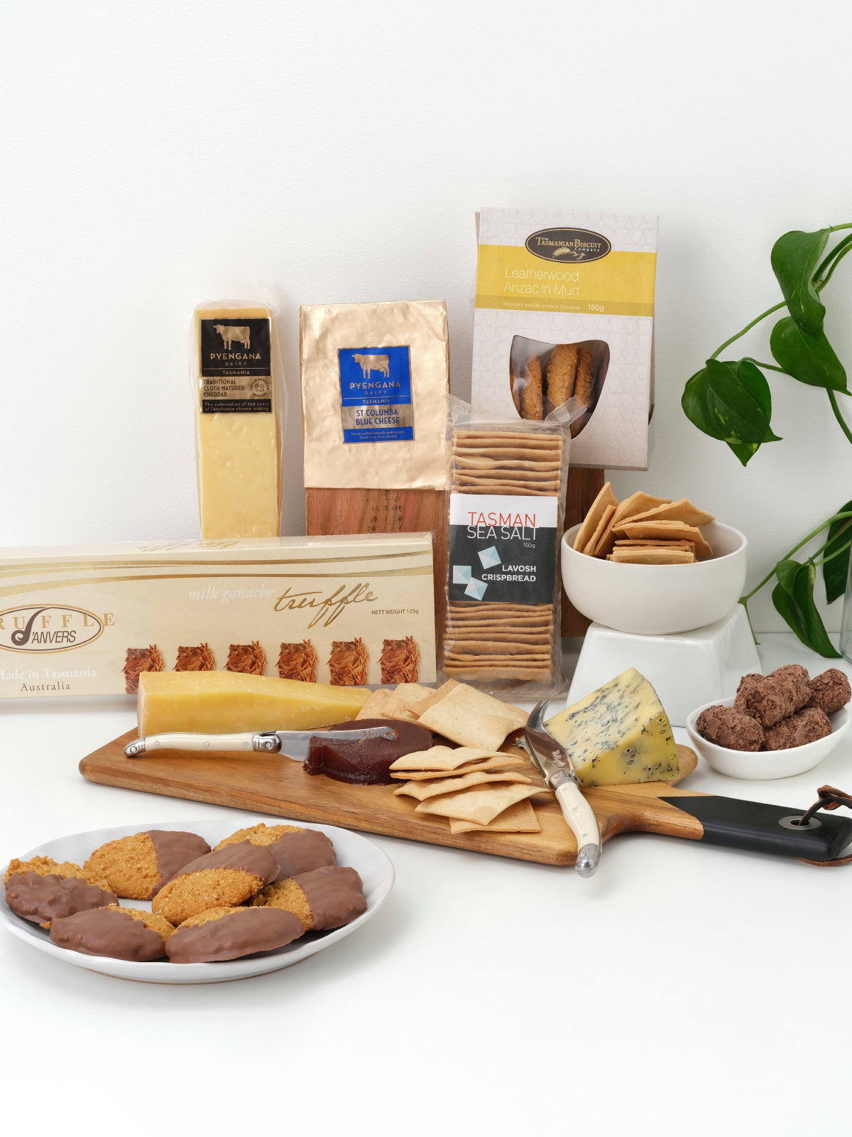 Sweet and Savoury Grazing Box