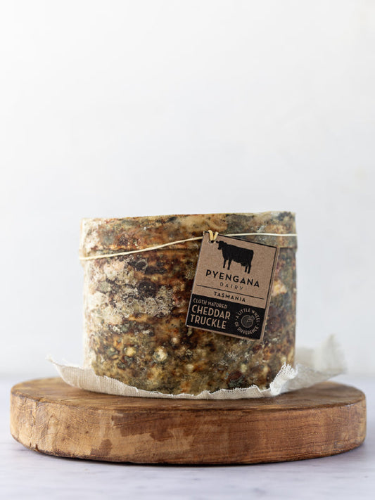 Cloth Bound Cheddar Cheese Truckle Wheel 1.1kg